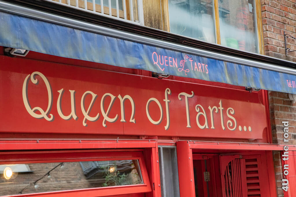 Queen of Tarts ist eine Institution in Dublin. Hier wird Kaffee, Tee und Kuchen mit viel Stil serviert. Leider konnte ich aufgrund der Menschenmassen nur den Schriftzug vom Laden und nicht die Torten und Kuchen fotografieren.