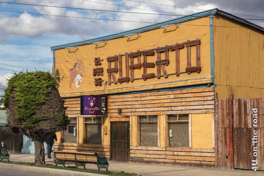Das geschlossene Restaurant Rupert in Puerto Natales erinnert an den Wilden Westen.