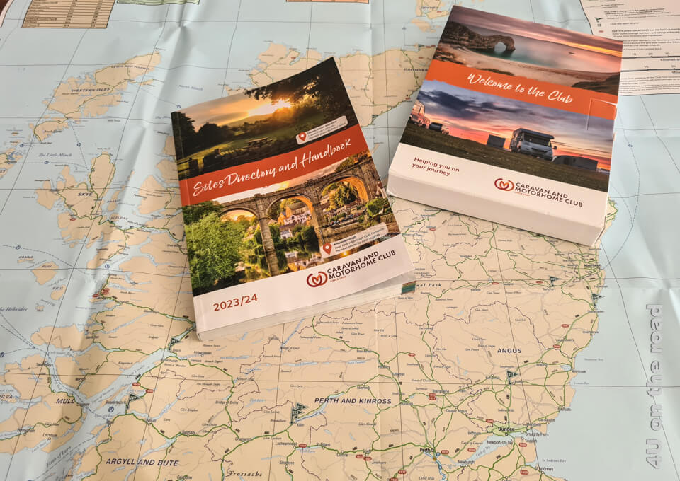 Im Welcome Paket befindet sich eine Karte und ein Handbuch mit Informationen zu allen Campingplätzen in UK.