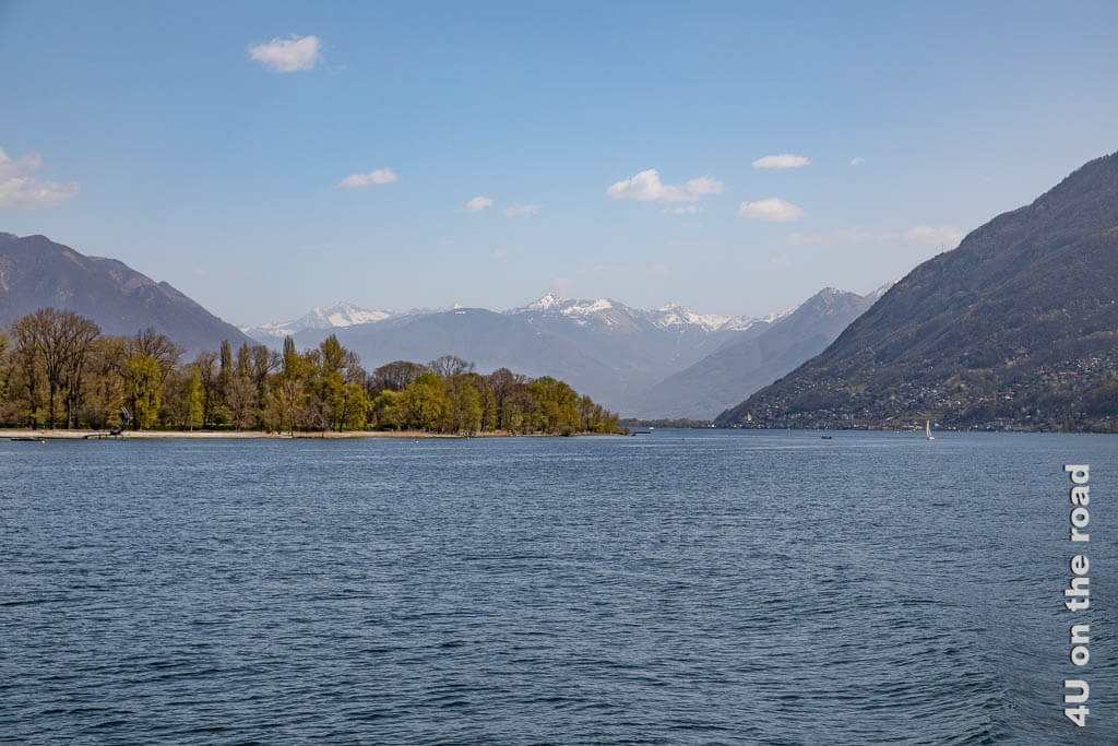 Blick über den Lago Maggiore - Schifffahrt zu den Brissago Inseln